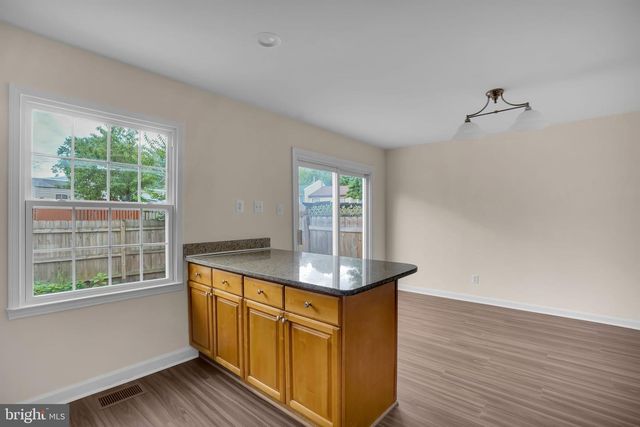14739 GATWICK SQ, Centreville, VA 20120