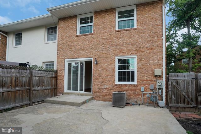 14739 GATWICK SQ, Centreville, VA 20120