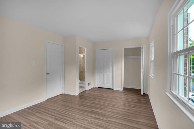 14739 GATWICK SQ, Centreville, VA 20120