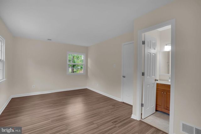 14739 GATWICK SQ, Centreville, VA 20120