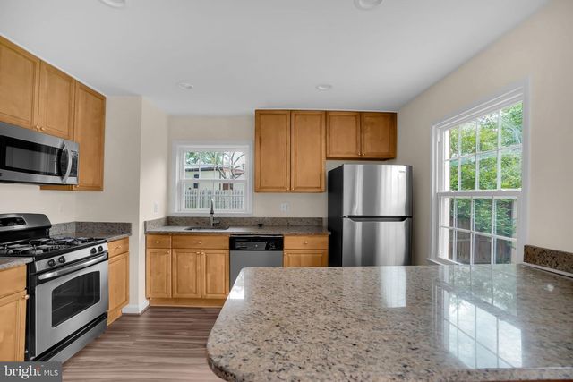 14739 GATWICK SQ, Centreville, VA 20120