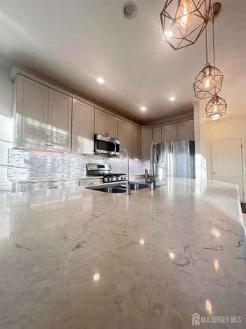 44 Begonia Lane, Monroe, NJ 08831