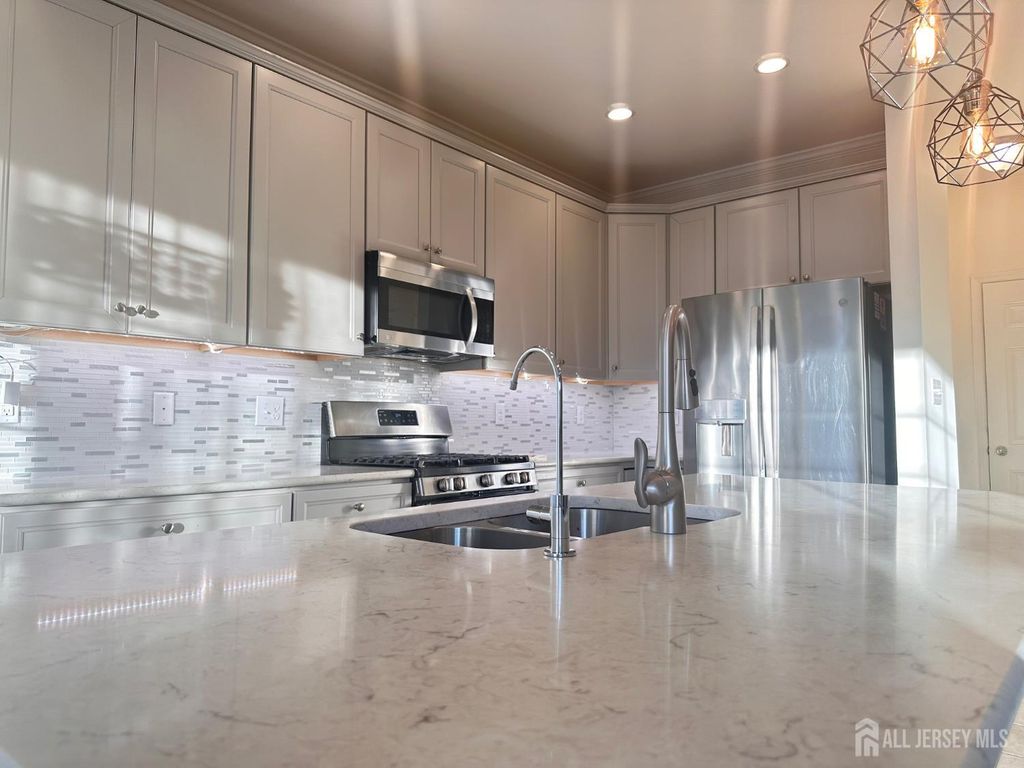44 Begonia Lane, Monroe, NJ 08831