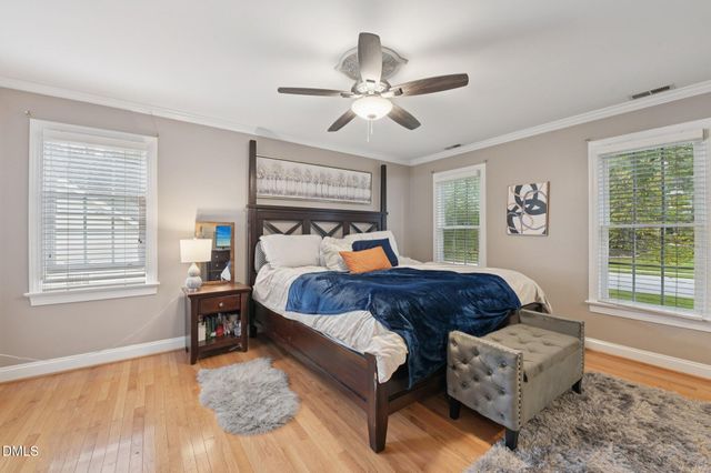 902 Birkdale Drive, Clayton, NC 27527