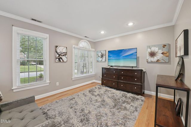 902 Birkdale Drive, Clayton, NC 27527