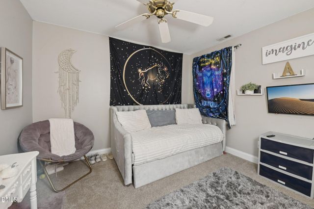 902 Birkdale Drive, Clayton, NC 27527