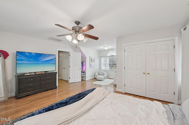 902 Birkdale Drive, Clayton, NC 27527