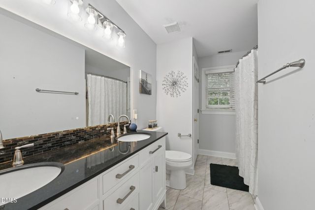 902 Birkdale Drive, Clayton, NC 27527