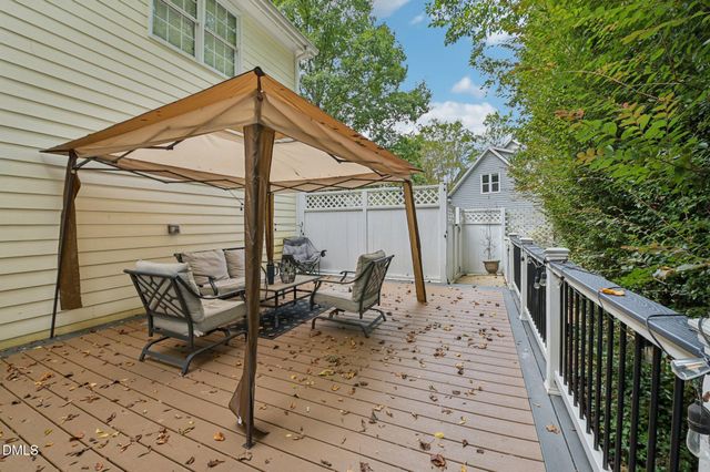 902 Birkdale Drive, Clayton, NC 27527