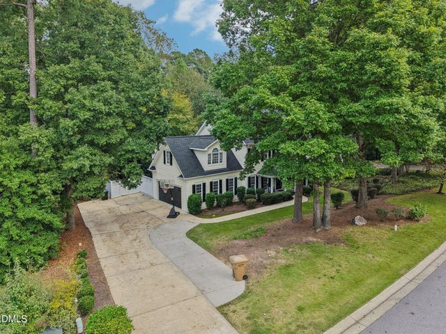 902 Birkdale Drive, Clayton, NC 27527