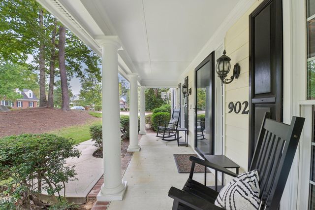 902 Birkdale Drive, Clayton, NC 27527