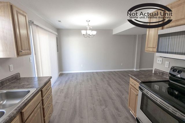 4012 ARCTIC FOX DR, Columbia, MO 65202