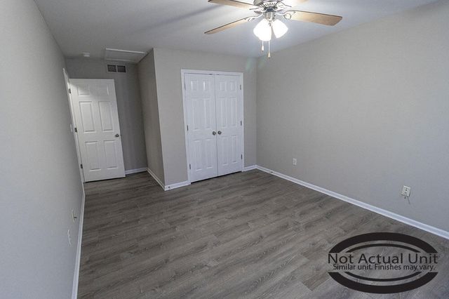 4012 ARCTIC FOX DR, Columbia, MO 65202