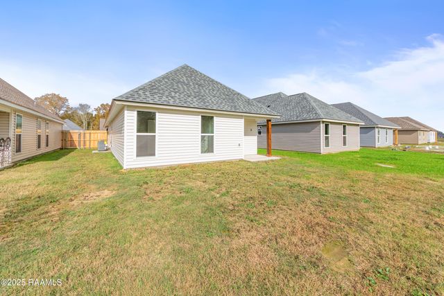 227 Camerons Cove Drive, Carencro, LA 70520