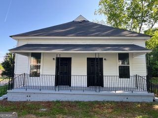 105 School Street B, Jackson, GA 30233