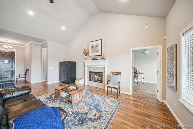 1205 W Dover Street, Broken Arrow, OK 74012