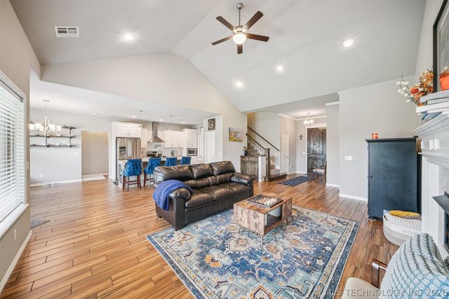 1205 W Dover Street, Broken Arrow, OK 74012