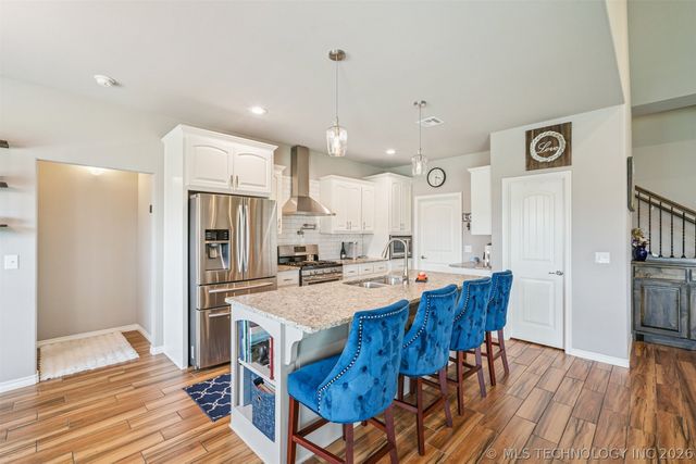 1205 W Dover Street, Broken Arrow, OK 74012