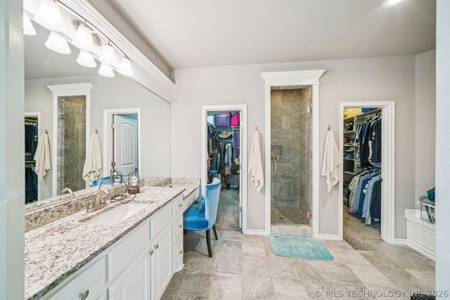 1205 W Dover Street, Broken Arrow, OK 74012