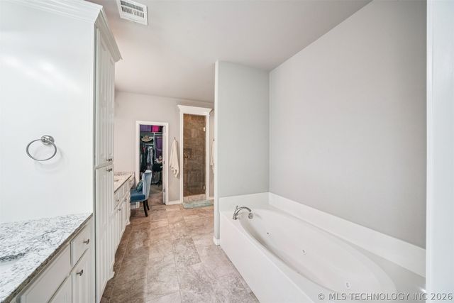1205 W Dover Street, Broken Arrow, OK 74012