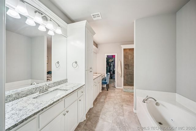 1205 W Dover Street, Broken Arrow, OK 74012