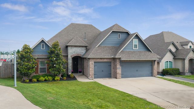 1205 W Dover Street, Broken Arrow, OK 74012