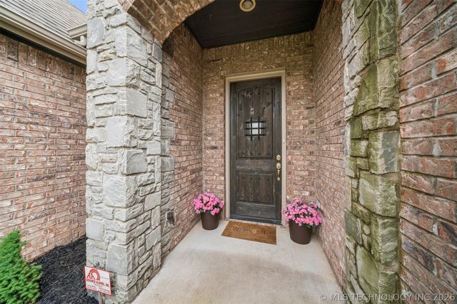 1205 W Dover Street, Broken Arrow, OK 74012