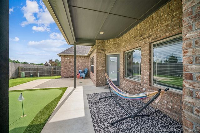 1205 W Dover Street, Broken Arrow, OK 74012