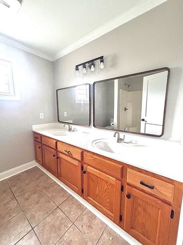 1036 Short Leaf Drive, Manning, SC 29102