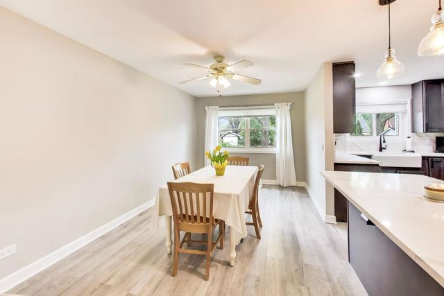 313 S Hi Lusi Avenue, Mount Prospect, IL 60056