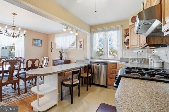 1035 POPLAR ST, Lansdale, PA 19446