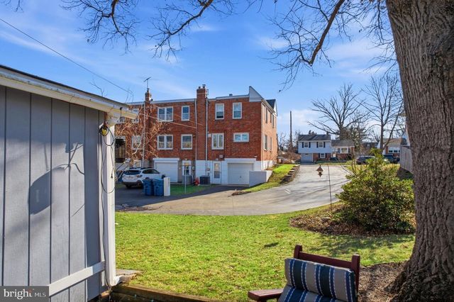 1035 POPLAR ST, Lansdale, PA 19446