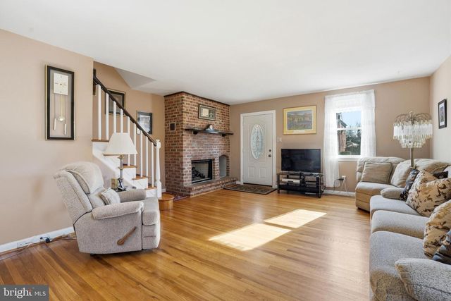 1035 POPLAR ST, Lansdale, PA 19446