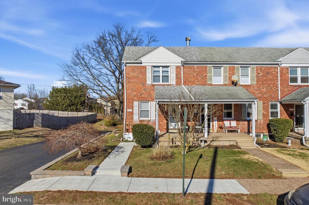 1035 POPLAR ST, Lansdale, PA 19446