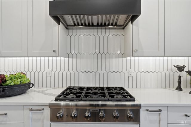 6299 W Biathlon St, Eagle, ID 83616