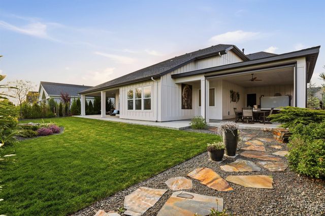 6299 W Biathlon St, Eagle, ID 83616