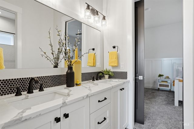 6299 W Biathlon St, Eagle, ID 83616