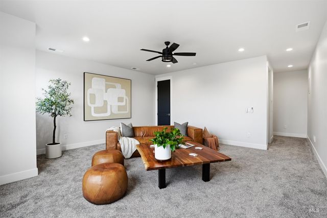 6299 W Biathlon St, Eagle, ID 83616