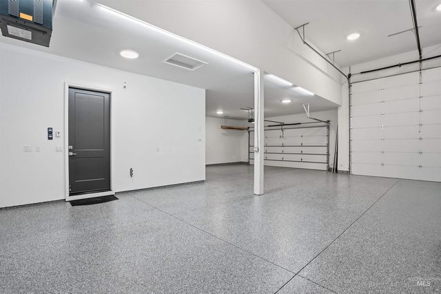 6299 W Biathlon St, Eagle, ID 83616