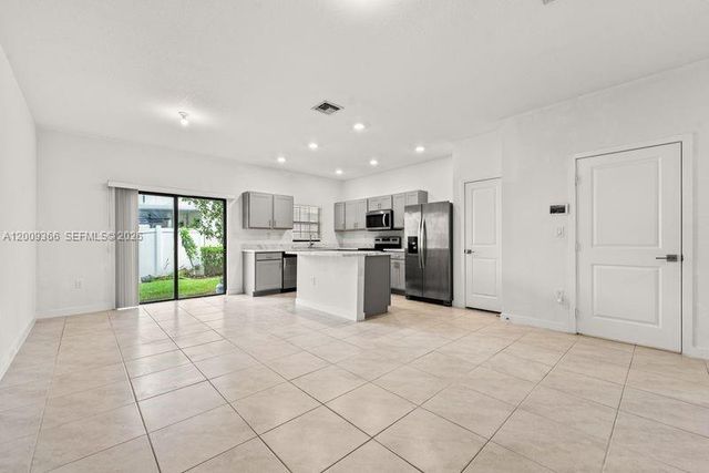 1167 SW 7th Ct, Florida City, FL 33034