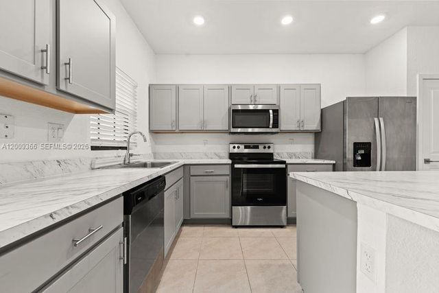 1167 SW 7th Ct, Florida City, FL 33034