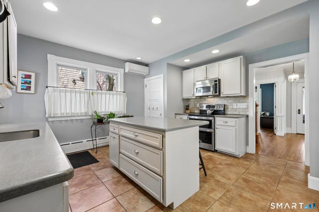 223 Oxford Street, Hartford, CT 06105