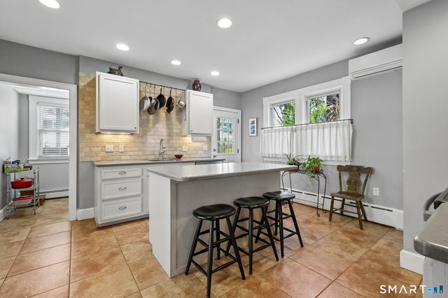 223 Oxford Street, Hartford, CT 06105