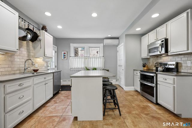 223 Oxford Street, Hartford, CT 06105