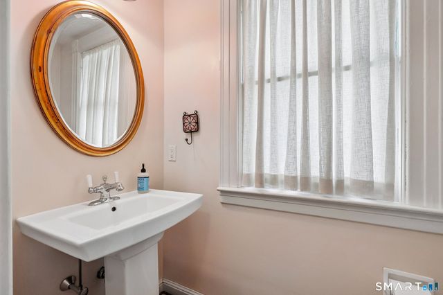 223 Oxford Street, Hartford, CT 06105