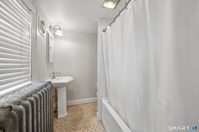 223 Oxford Street, Hartford, CT 06105