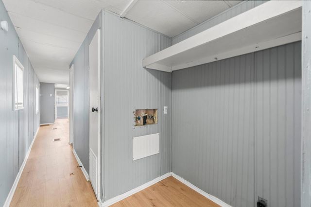 906 E Hanson Street, Cleveland, TX 77327