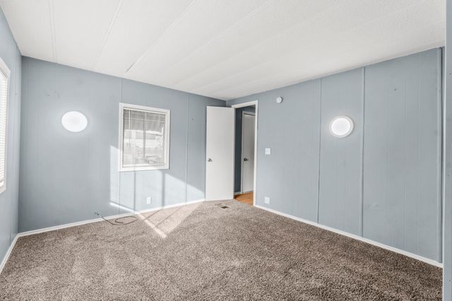 906 E Hanson Street, Cleveland, TX 77327