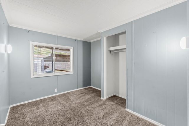 906 E Hanson Street, Cleveland, TX 77327