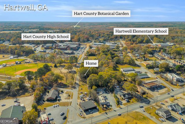 76 Campbell Drive, Hartwell, GA 30643